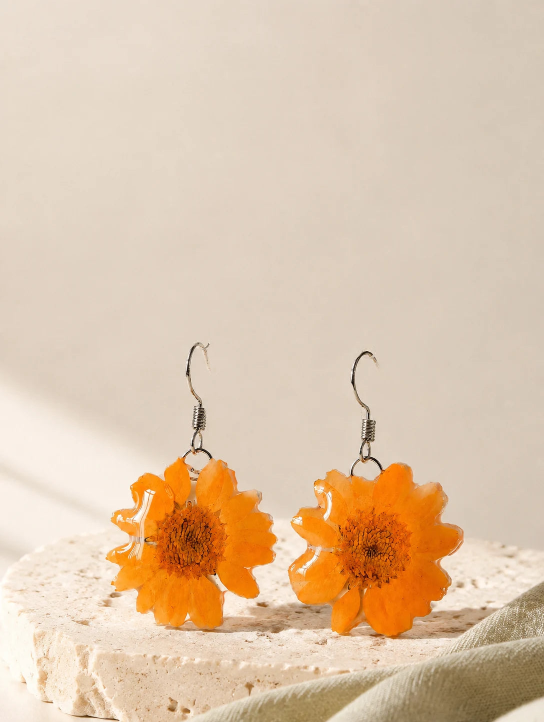 How to Choose Botanical-Inspired Jewelry