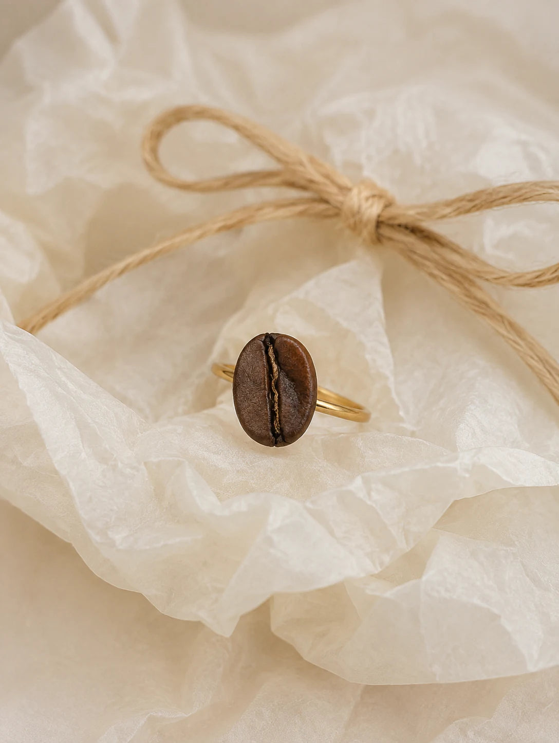 Bean-Silhouette Ring — gift styling
